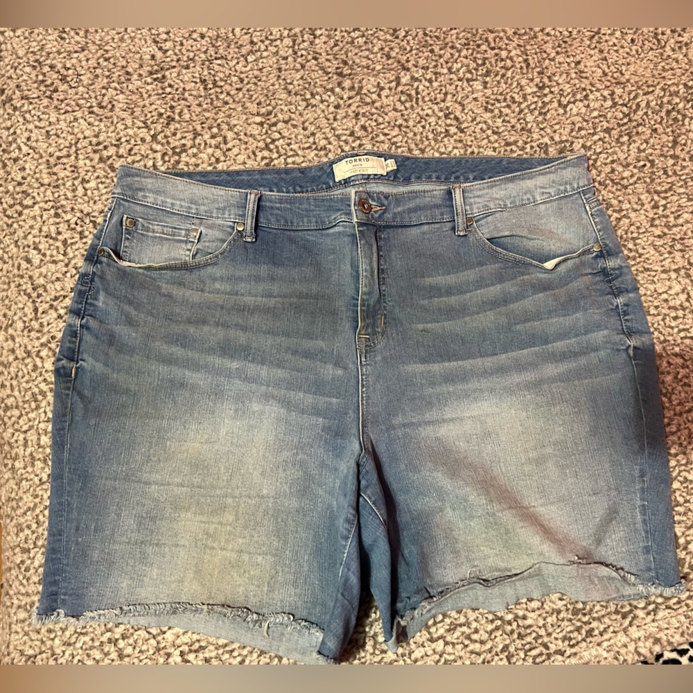 Plus size denim shorts